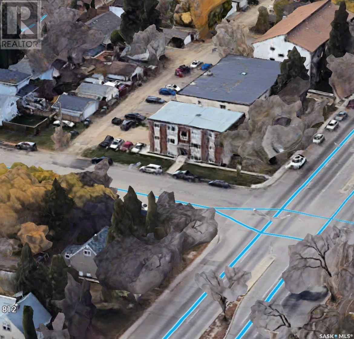 802   804 808 8th STREET E, Saskatoon, Saskatchewan