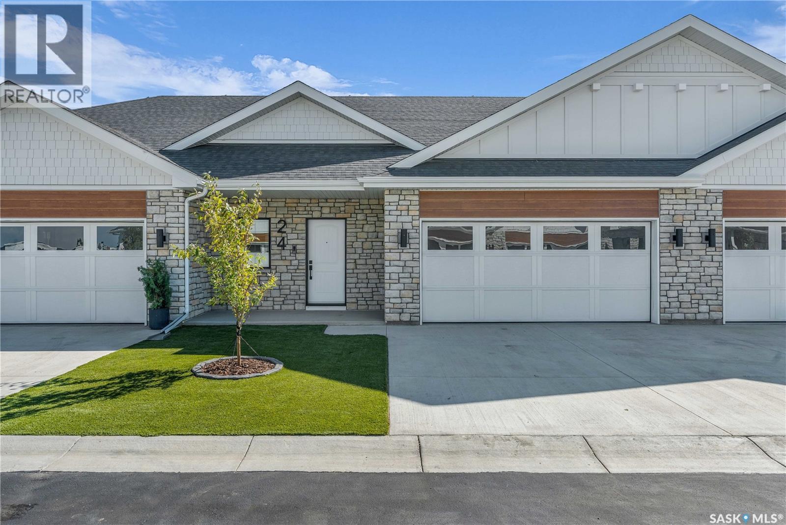 24 720 Brighton BOULEVARD, Saskatoon, Saskatchewan