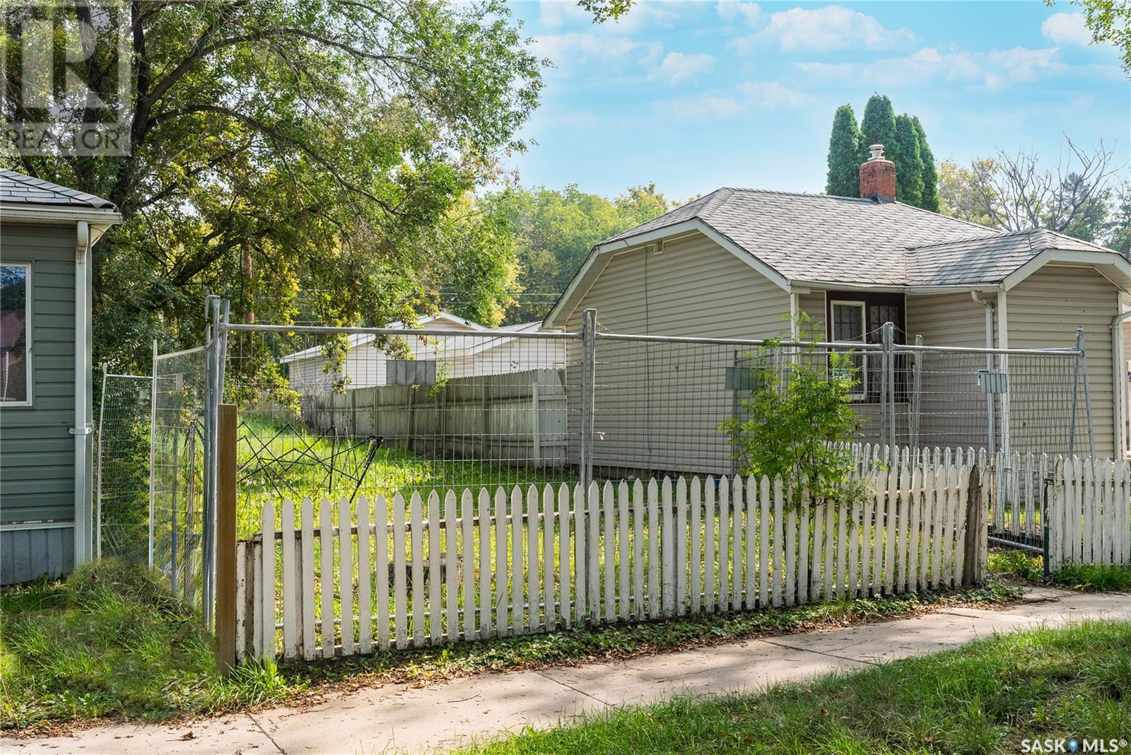826 H AVENUE N, Saskatoon, Saskatchewan