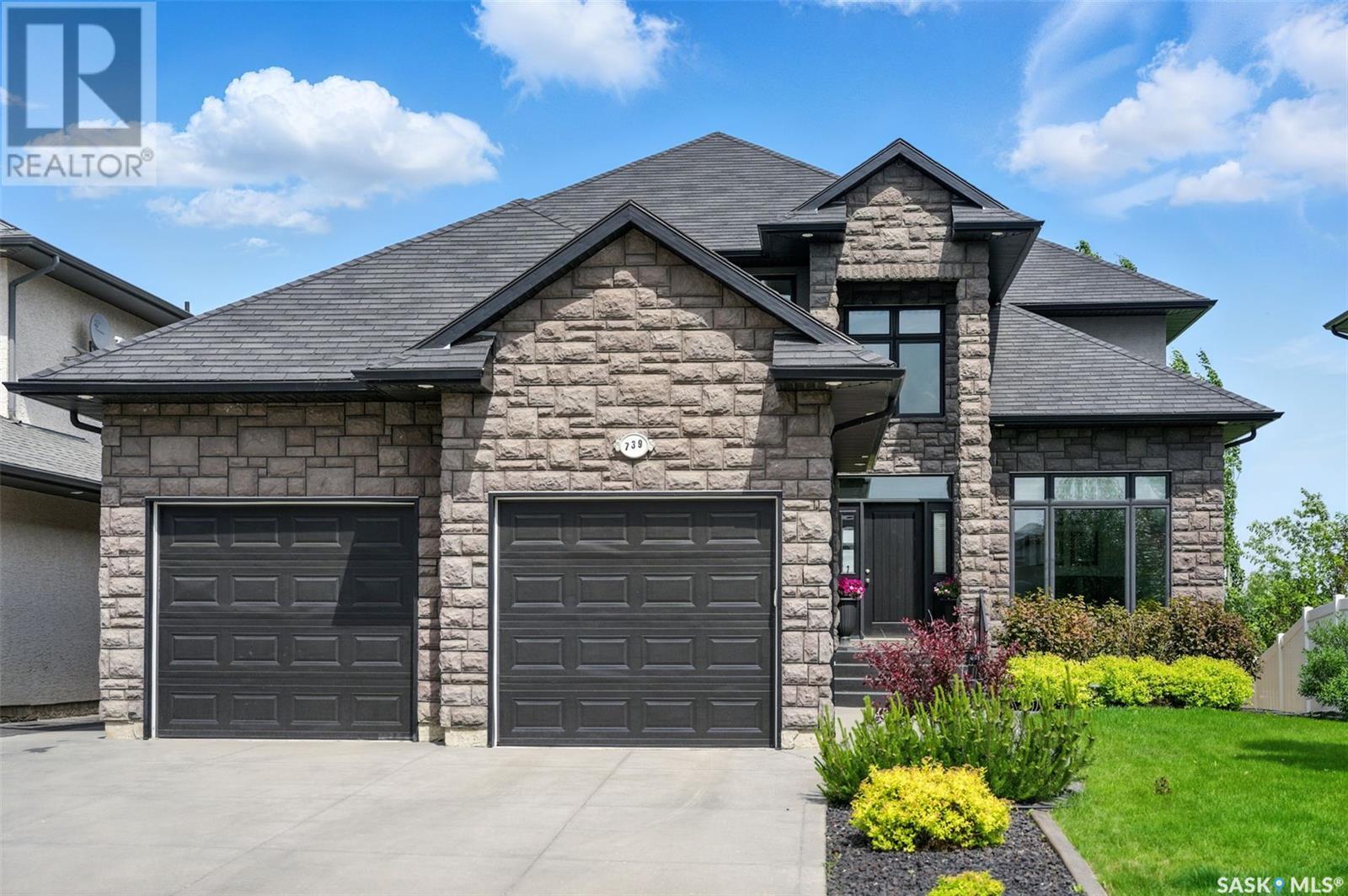 739 Beechdale WAY, Saskatoon, Saskatchewan