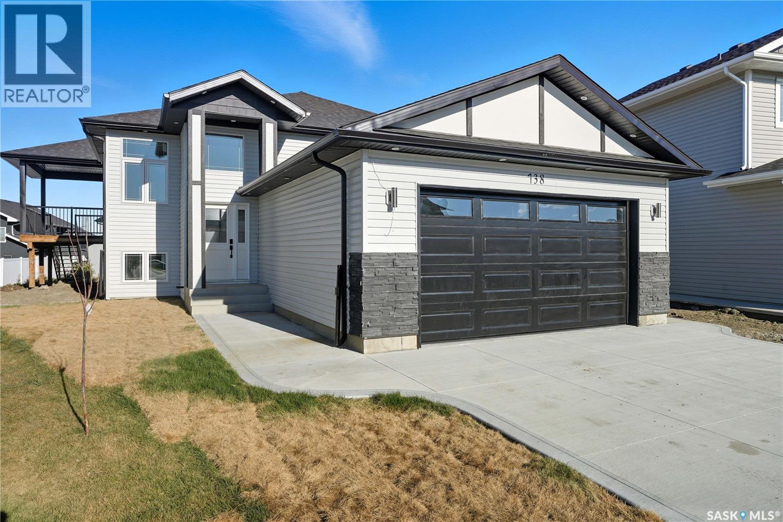 738 Bentley MANOR, Saskatoon, Saskatchewan