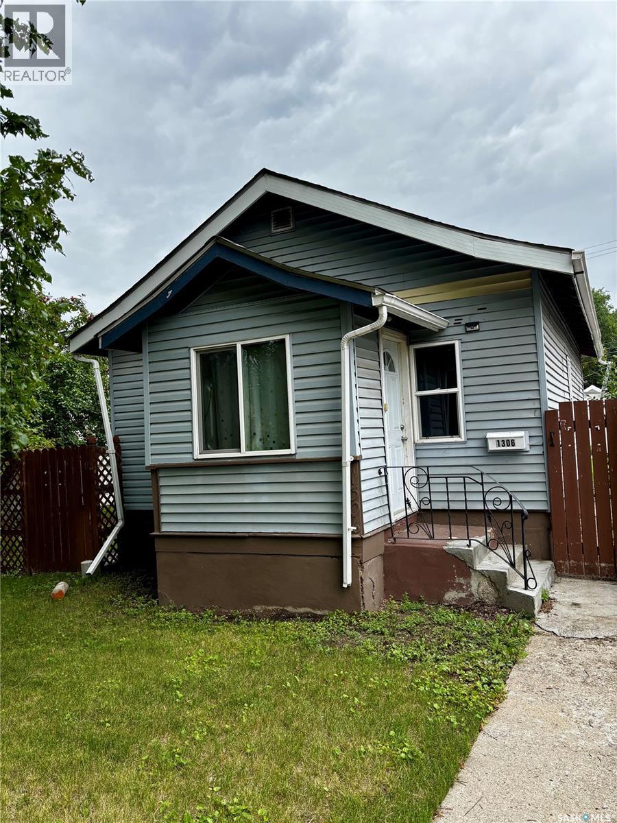 1306 B AVENUE N, Saskatoon, Saskatchewan