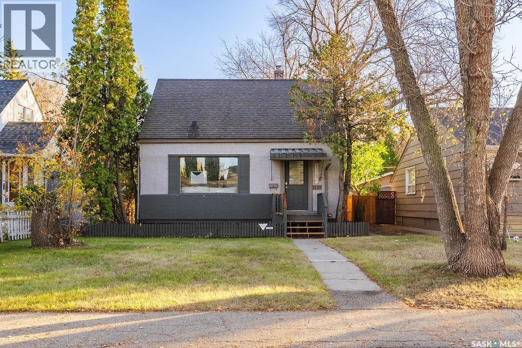 1129 Oxford STREET, Saskatoon, Saskatchewan