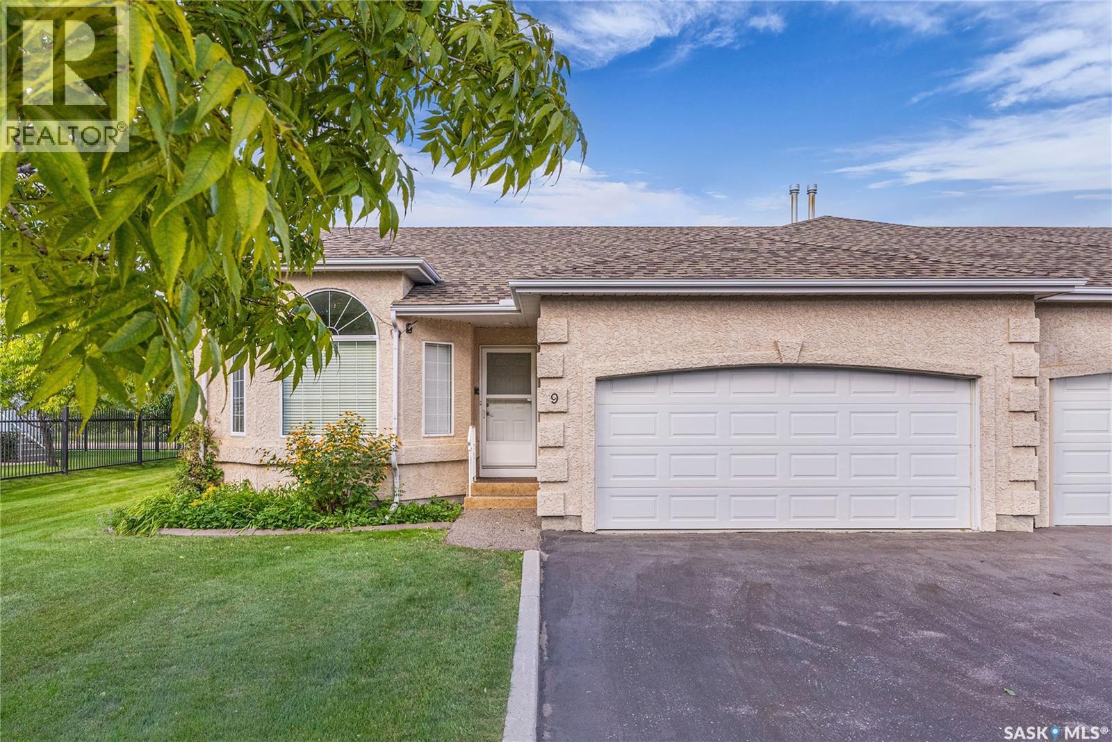 9 927 Heritage VIEW, Saskatoon, Saskatchewan