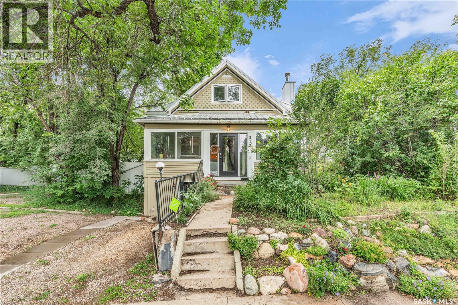 317 G AVENUE N, Saskatoon, Saskatchewan