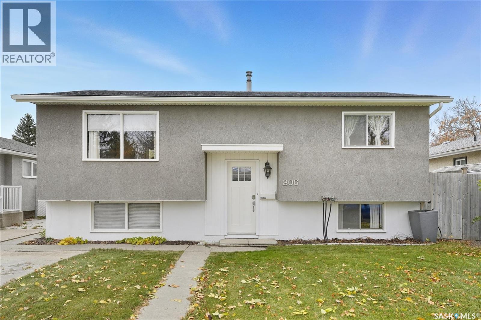 206 Western CRESCENT, Saskatoon, Saskatchewan
