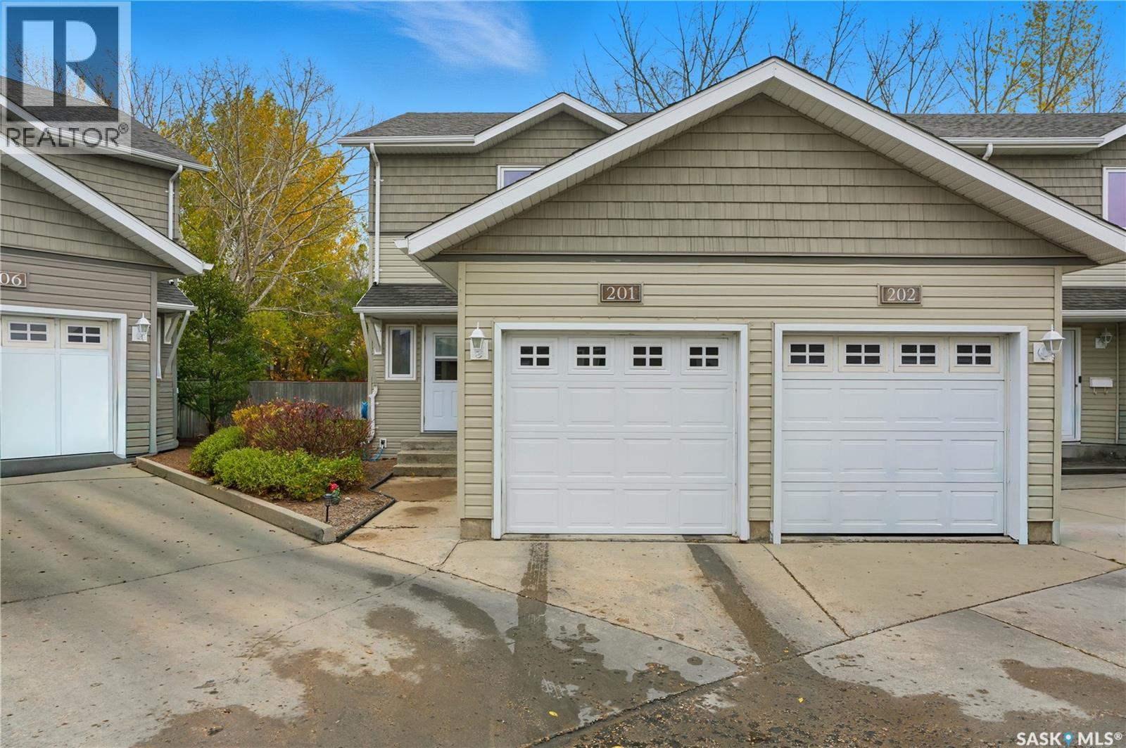 201 715 Hart ROAD, Saskatoon, Saskatchewan