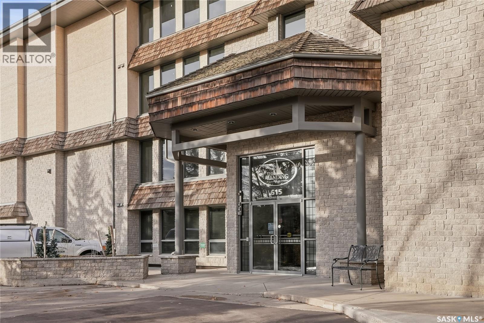 207 615 Saskatchewan CRESCENT W, Saskatoon, Saskatchewan