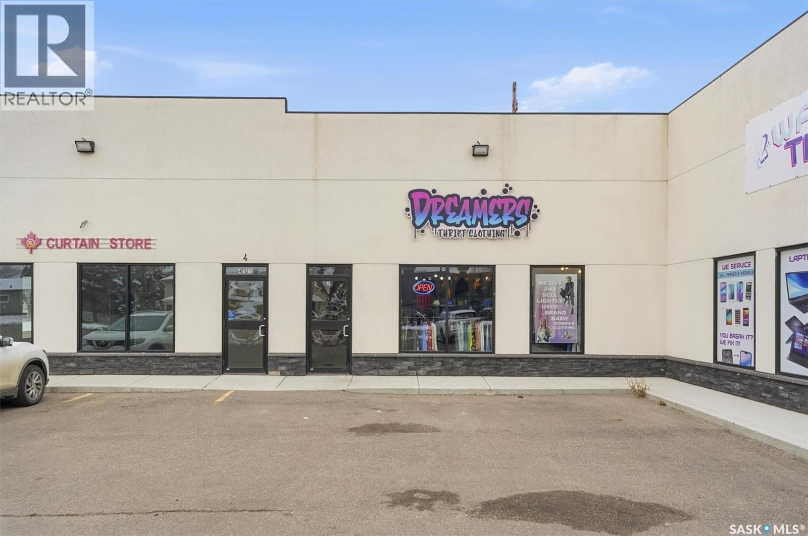 2 212 Central STREET W, Warman, Saskatchewan