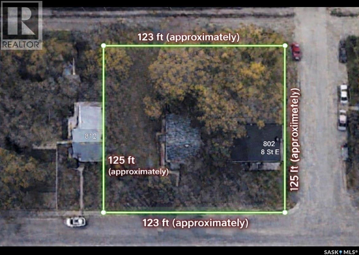 802 804 808 8th STREET E, Saskatoon, Saskatchewan