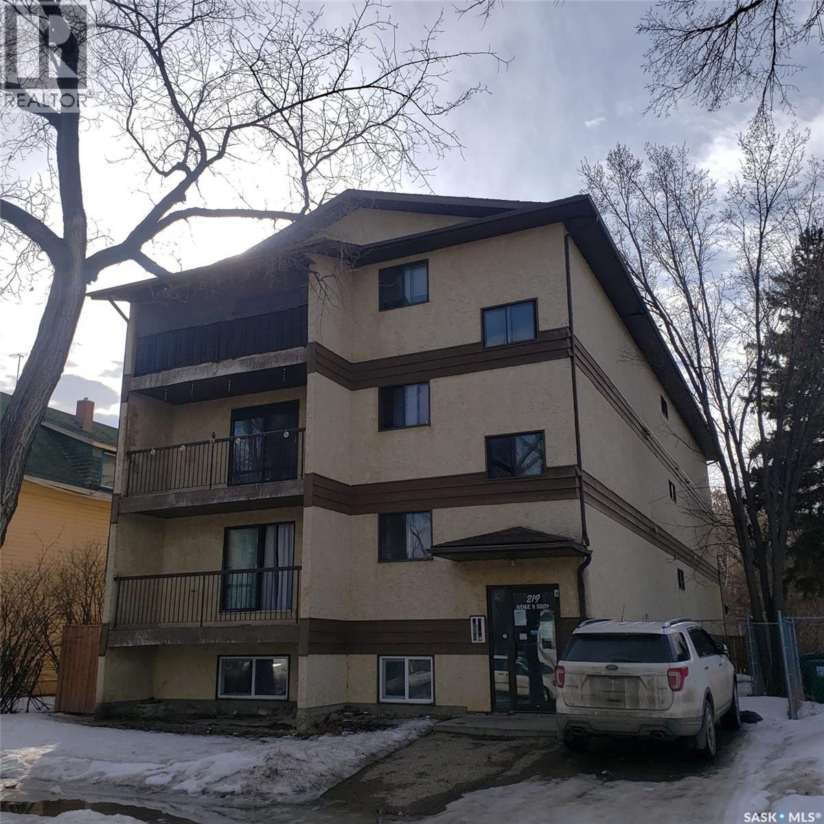 219 N AVENUE S, Saskatoon, Saskatchewan