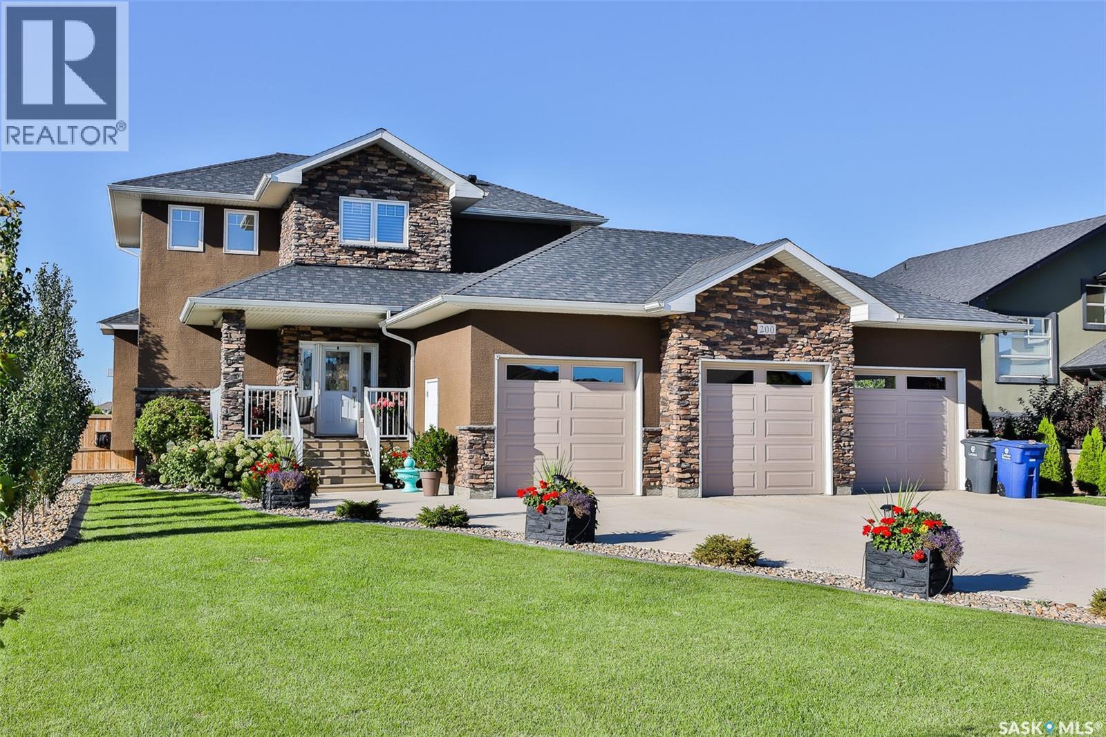 200 Clubhouse BOULEVARD E, Warman, Saskatchewan