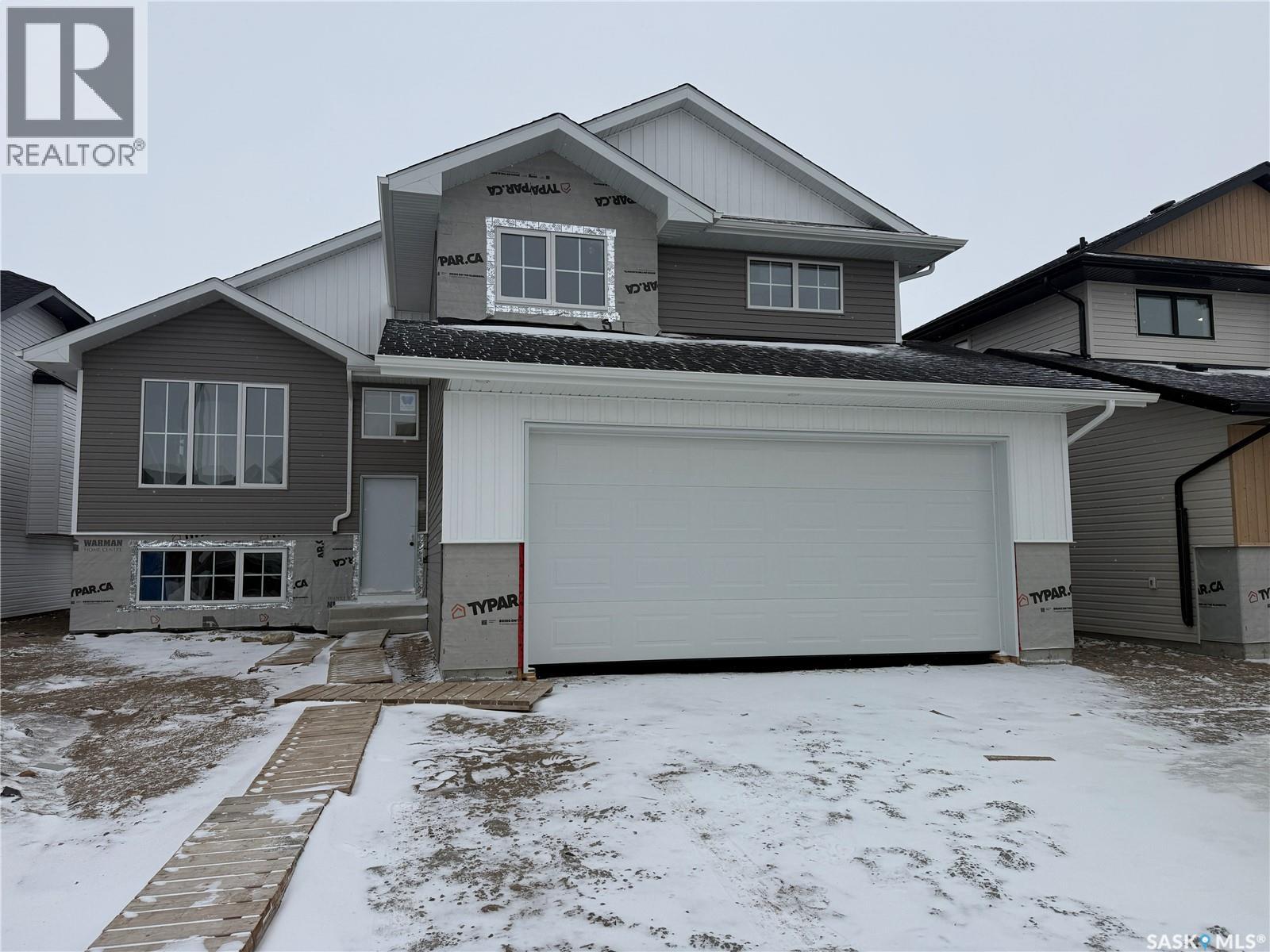 832 Woods CRESCENT, Warman, Saskatchewan