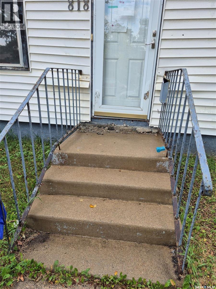 818 K AVENUE N, Saskatoon, Saskatchewan