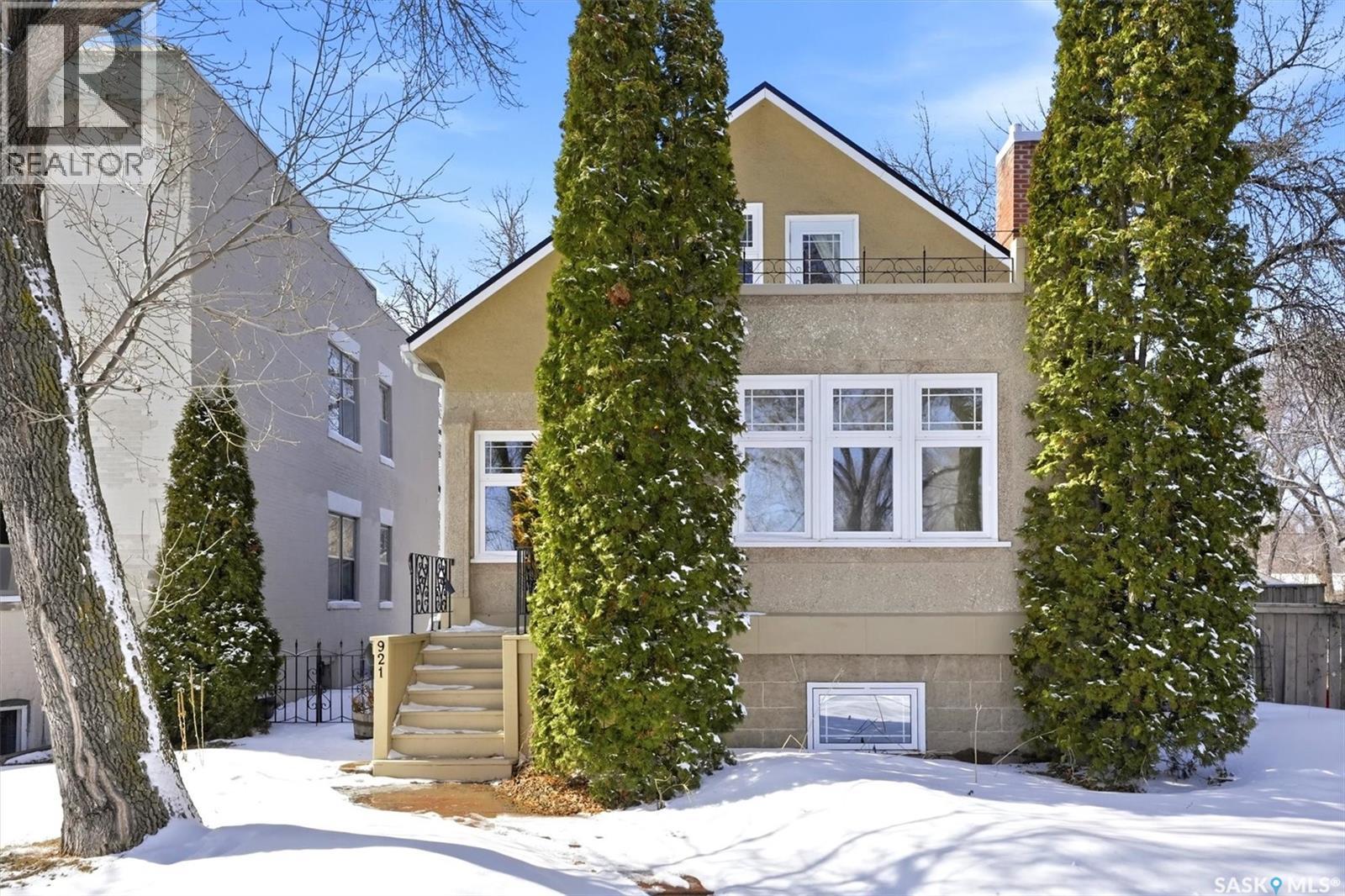 921 10th AVENUE N, Saskatoon, Saskatchewan