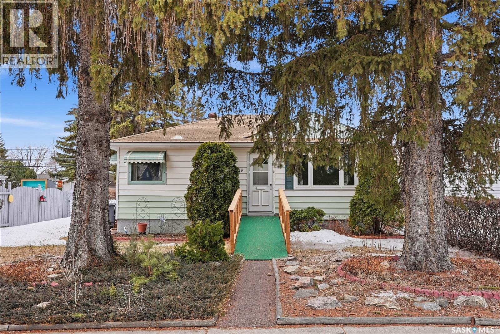 2204 York AVENUE, Saskatoon, Saskatchewan