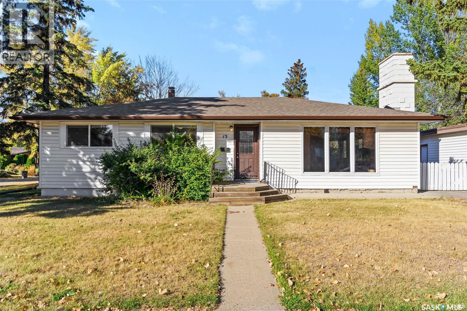 13 Weir CRESCENT, Saskatoon, Saskatchewan