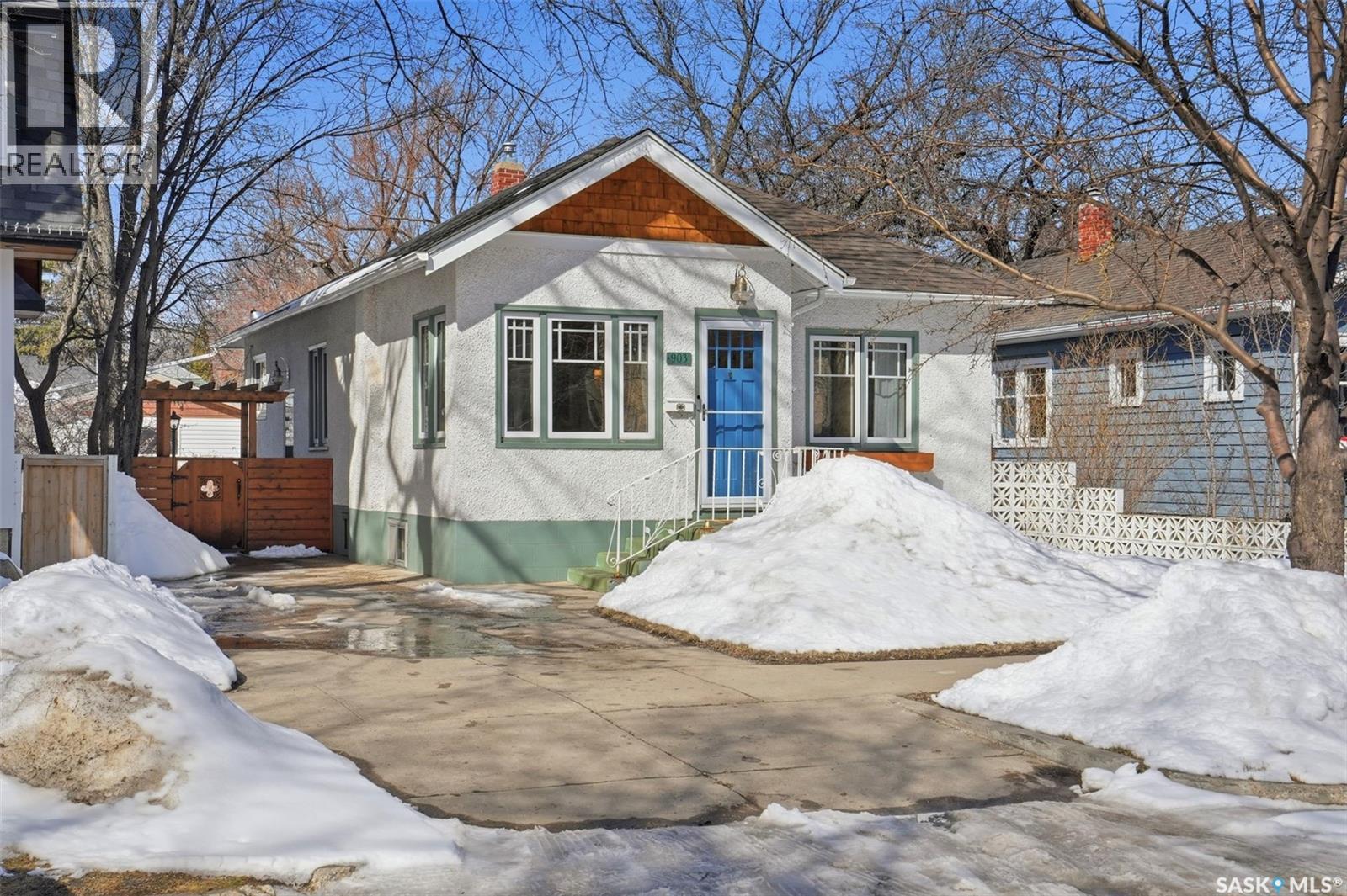 903 6th AVENUE N, Saskatoon, Saskatchewan