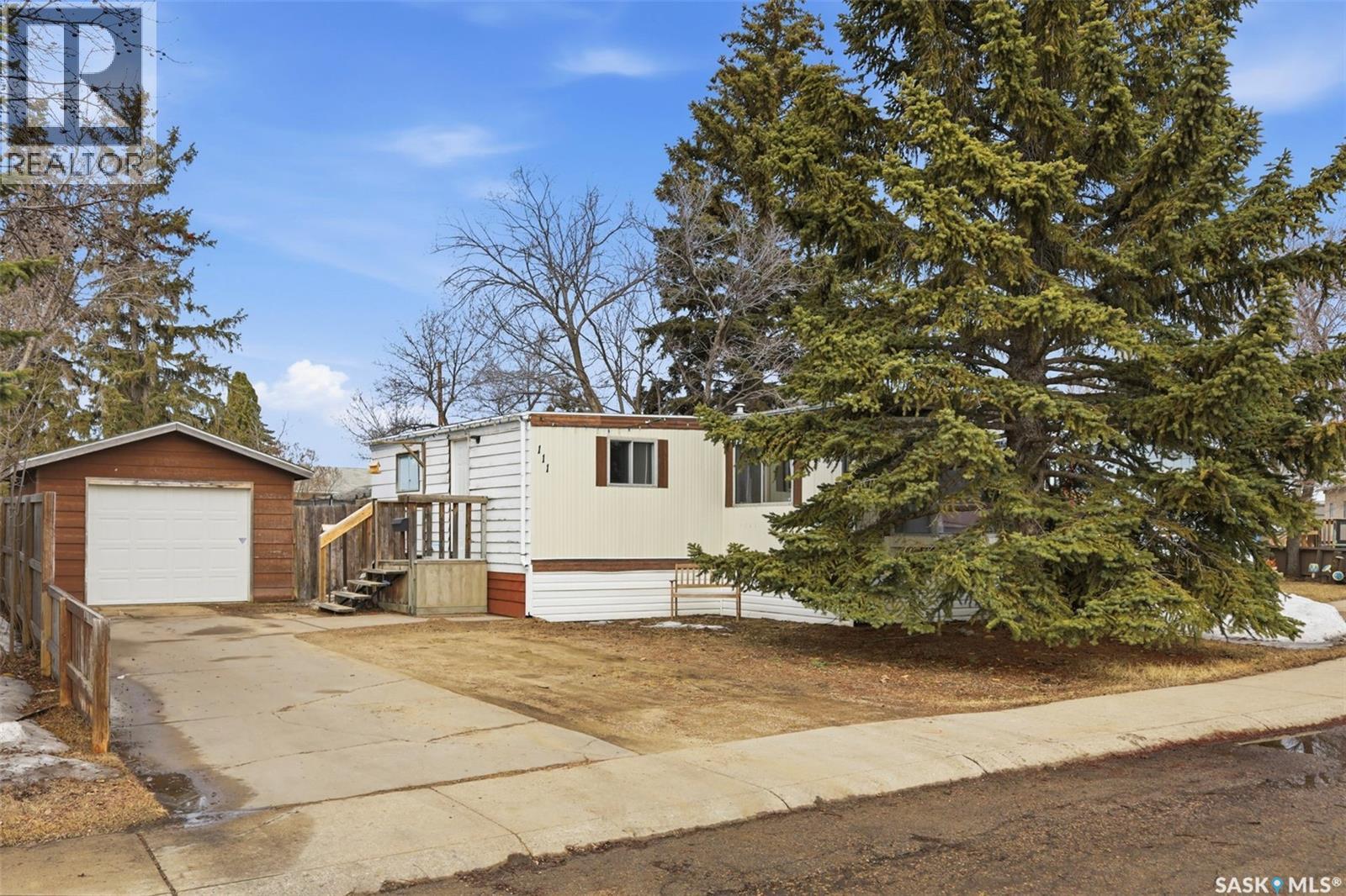 111 LELAND TERRACE, Saskatoon, Saskatchewan