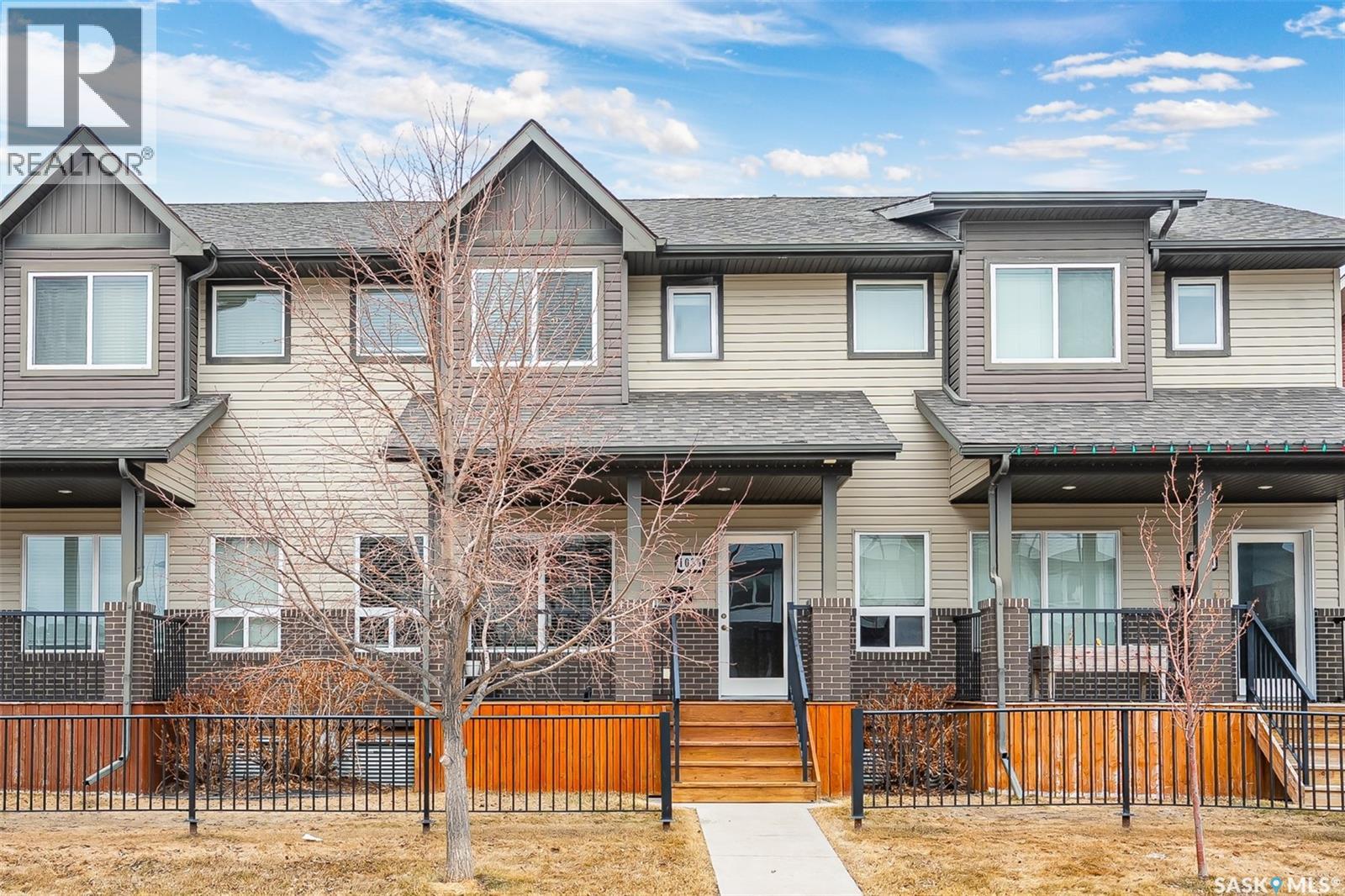 1036 Willowgrove CRESCENT, Saskatoon, Saskatchewan