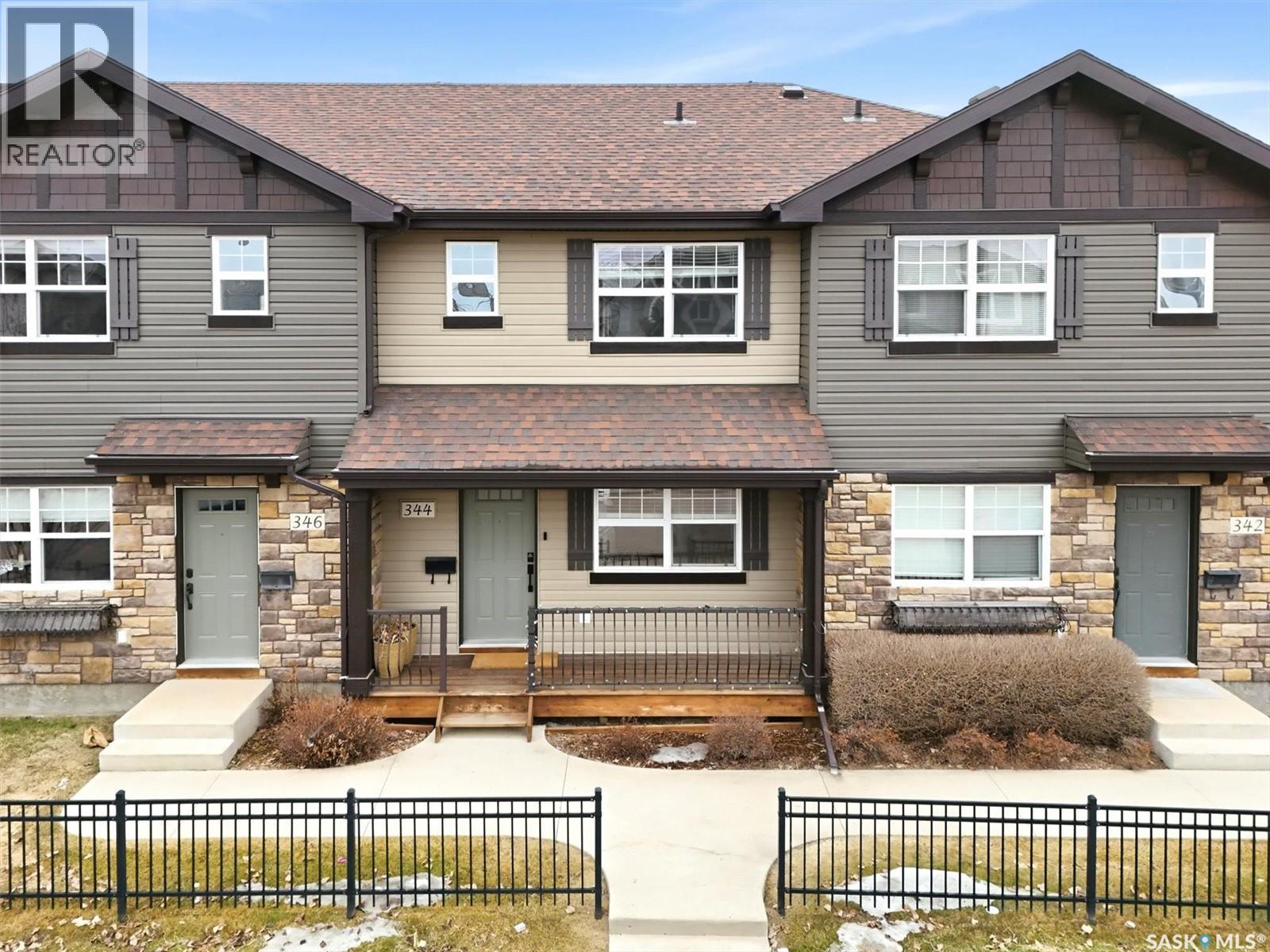 344 Levalley COVE, Saskatoon, Saskatchewan