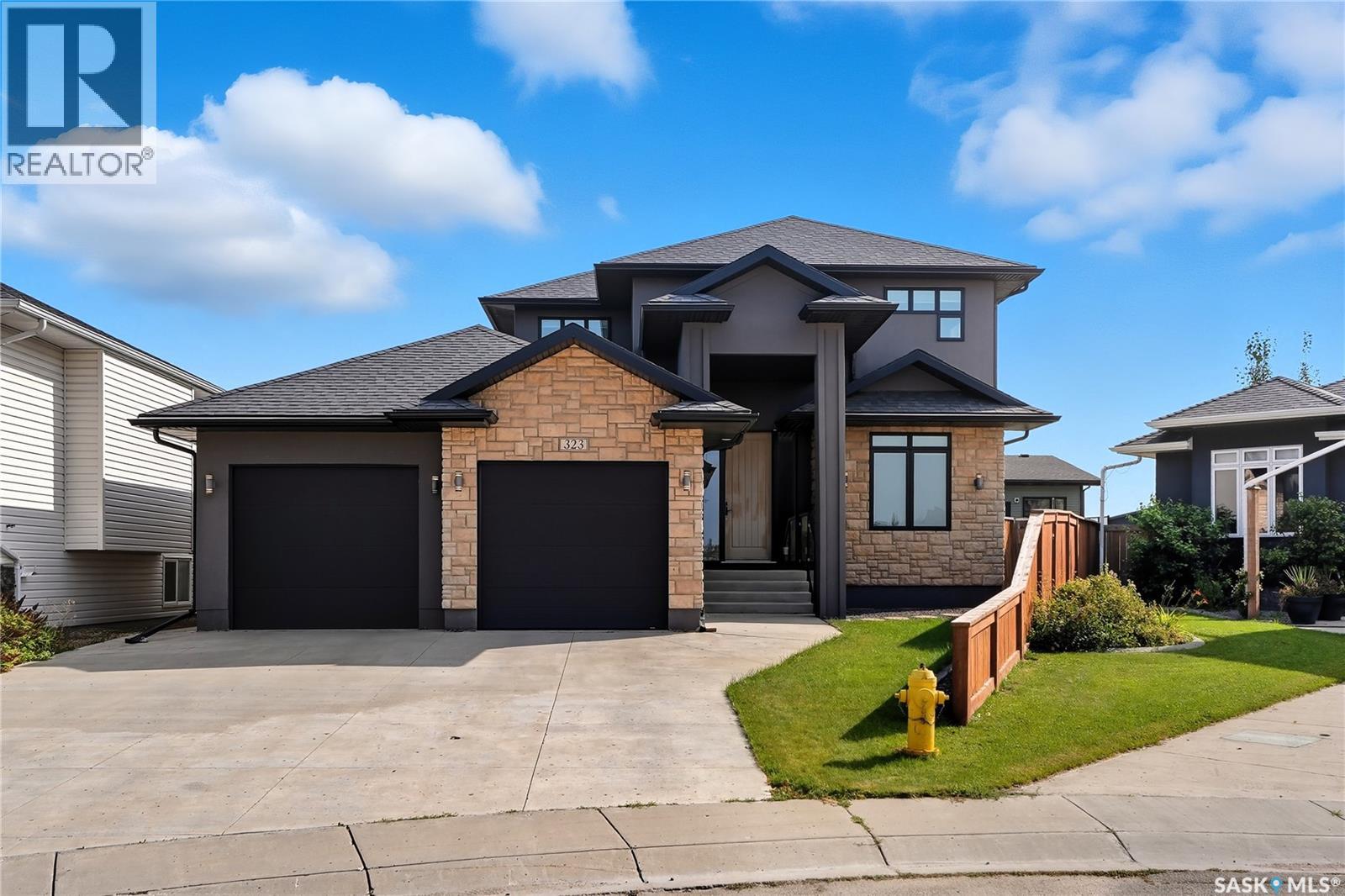 323 Atton CRESCENT, Saskatoon, Saskatchewan