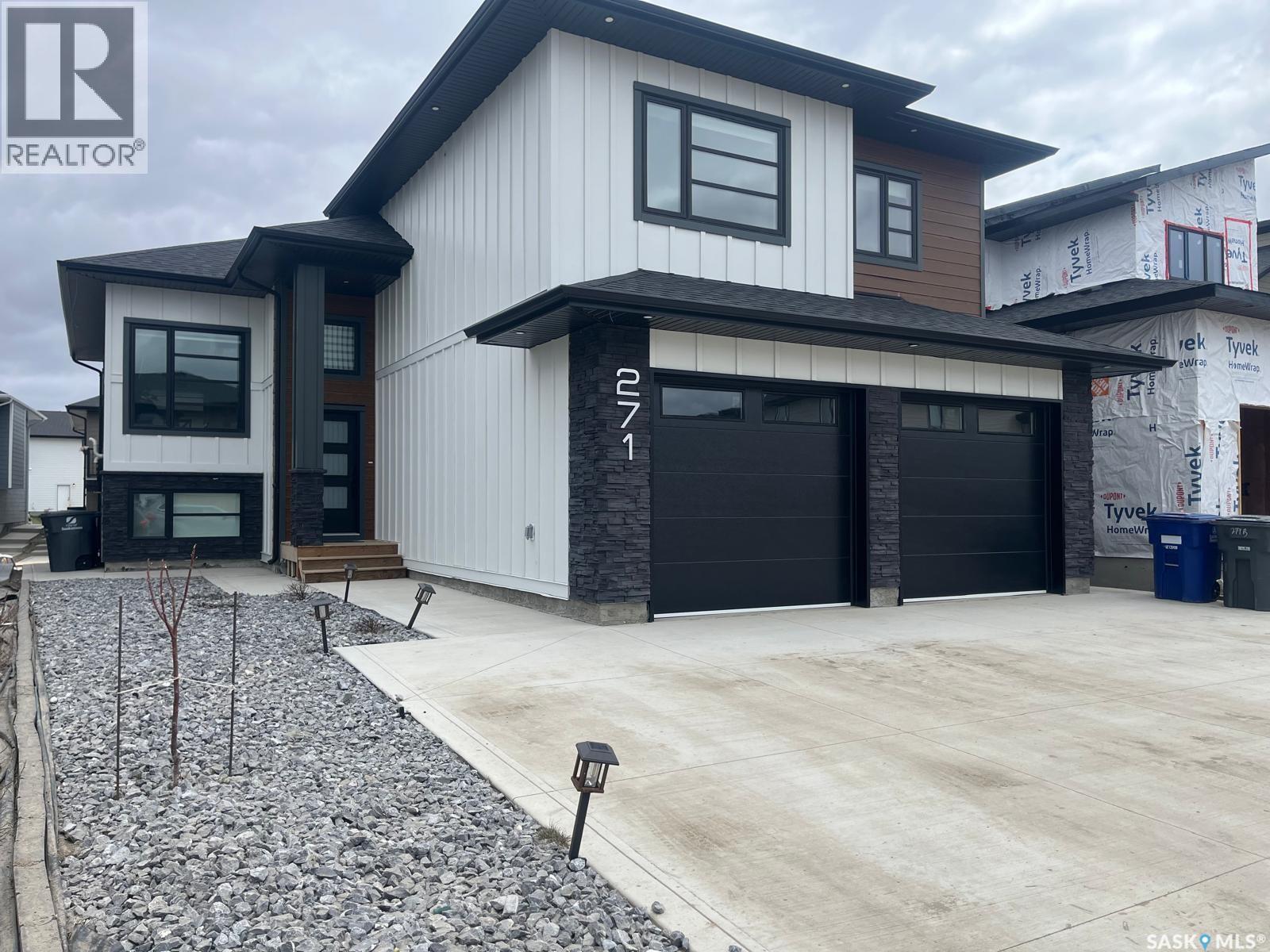 271 Dziadyk MANOR, Saskatoon, Saskatchewan