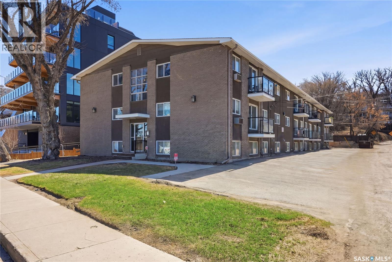 303 208 Saskatchewan CRESCENT E, Saskatoon, Saskatchewan