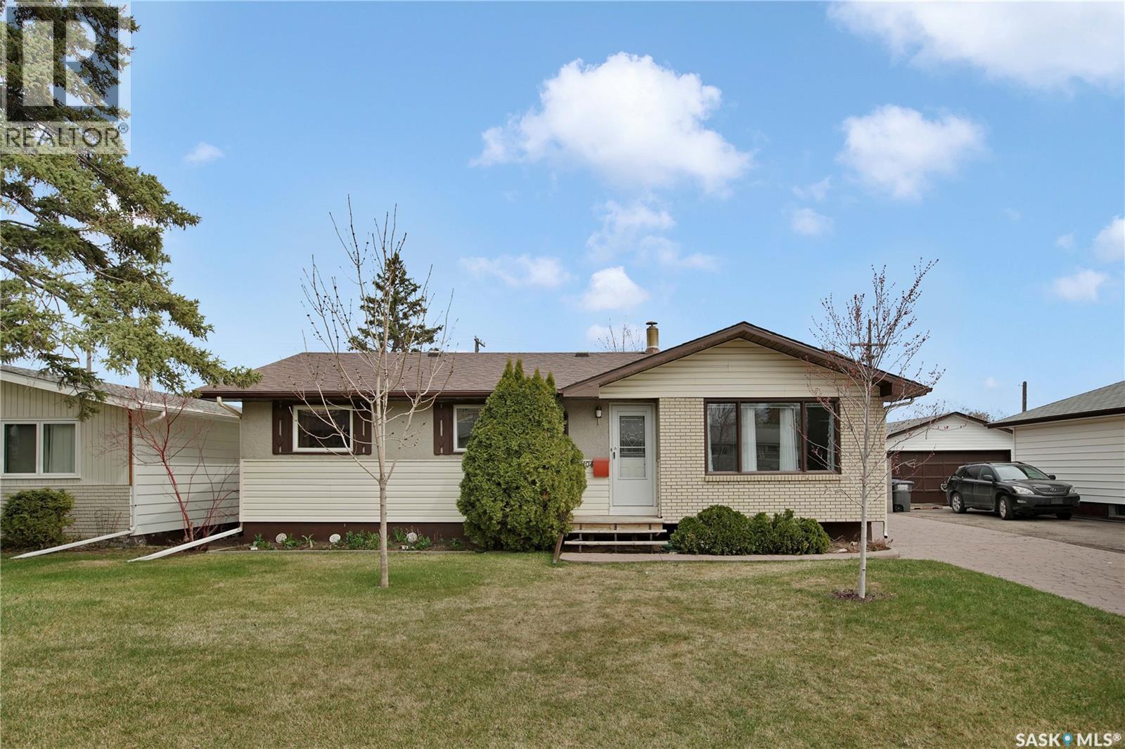 1104 McMillan AVENUE, Saskatoon, Saskatchewan