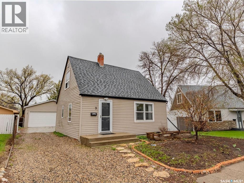 9 Minto PLACE, Saskatoon, Saskatchewan