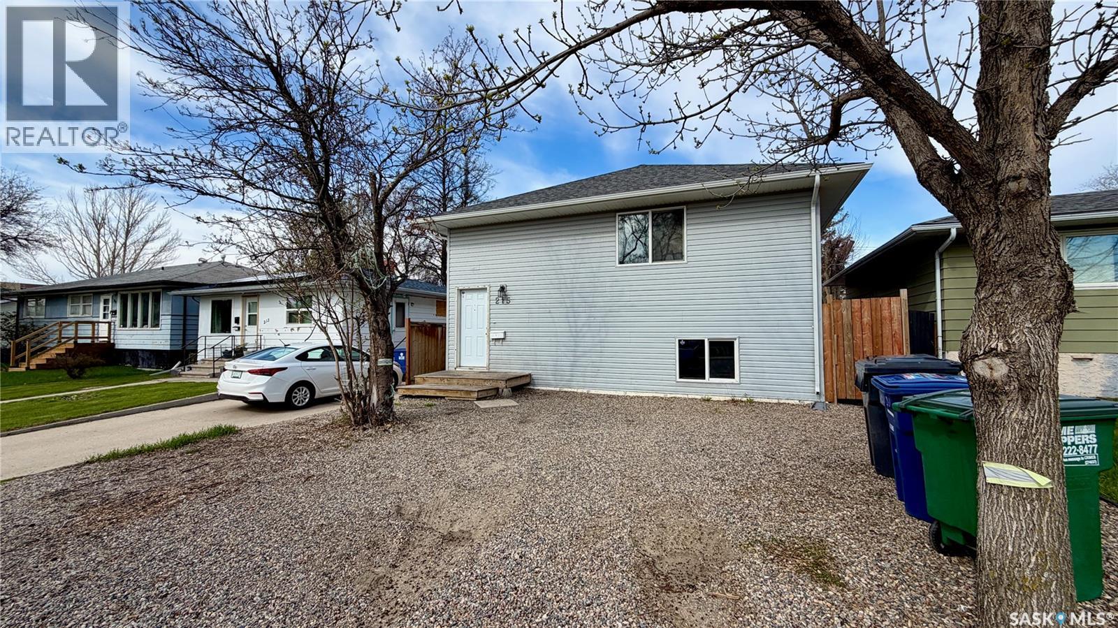 215 V AVENUE N, Saskatoon, Saskatchewan