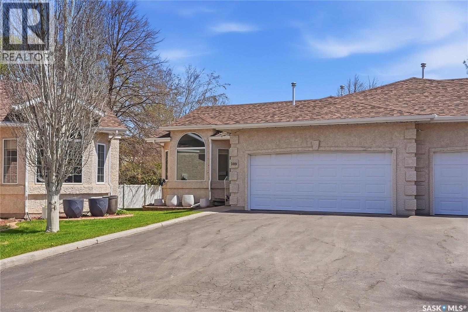 309 315 Berini DRIVE, Saskatoon, Saskatchewan