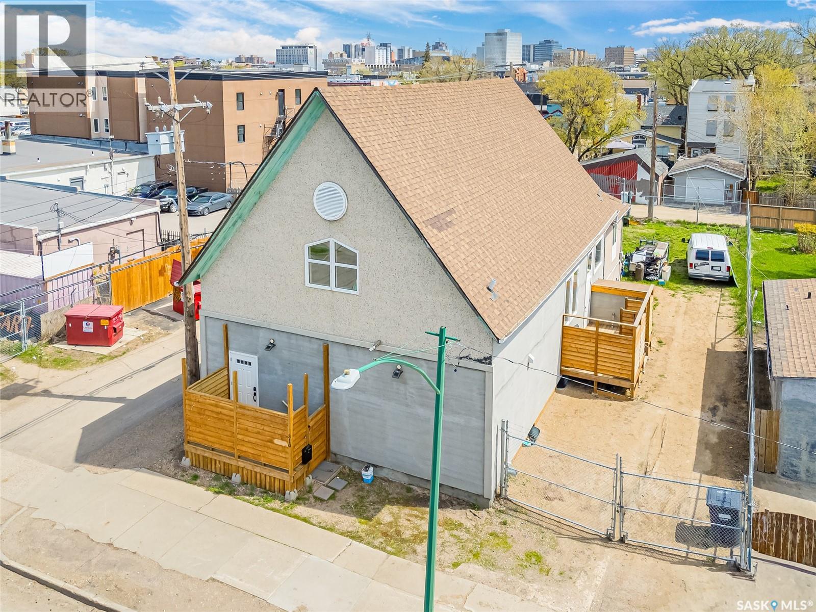310 F AVENUE S, Saskatoon, Saskatchewan