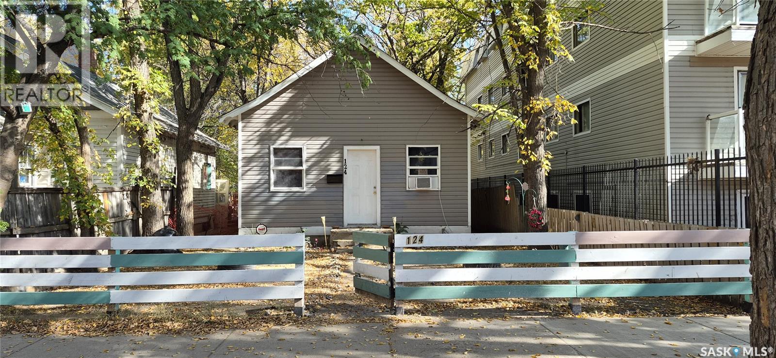 124 O AVENUE S, Saskatoon, Saskatchewan