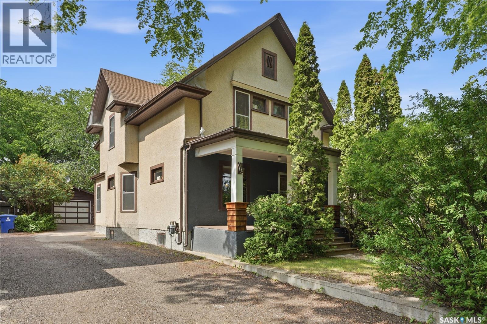 606 BEDFORD ROAD, Saskatoon, Saskatchewan
