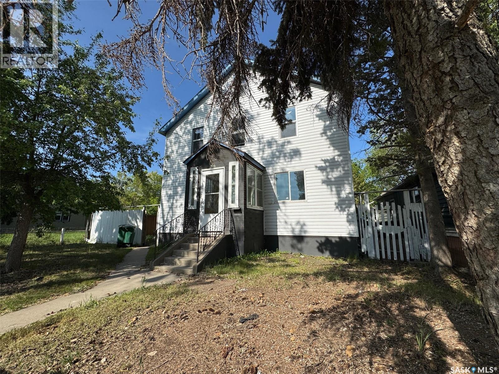 319 H AVENUE S, Saskatoon, Saskatchewan