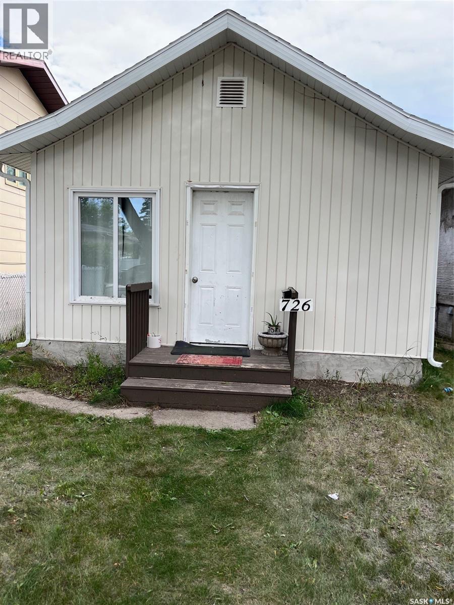 726 M AVENUE S, Saskatoon, Saskatchewan