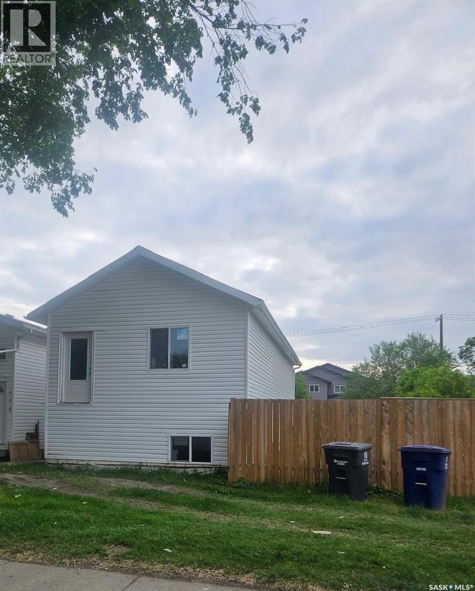 117 S AVENUE N, Saskatoon, Saskatchewan