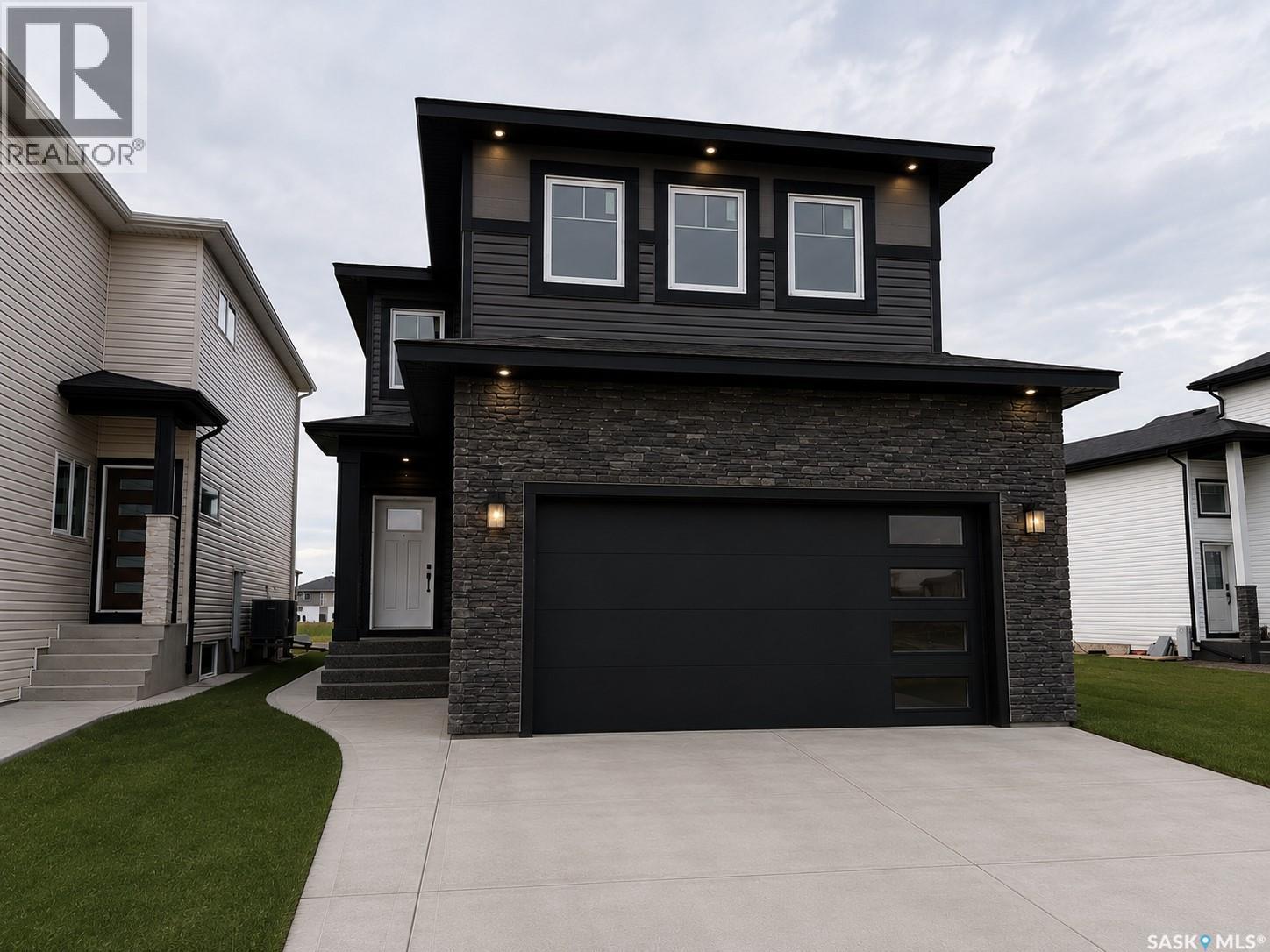 310 Nazarali AVENUE, Saskatoon, Saskatchewan