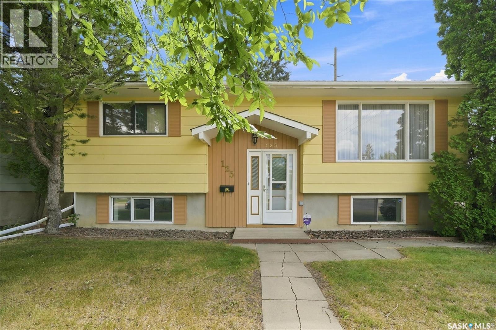 125 Arnason CRESCENT, Saskatoon, Saskatchewan