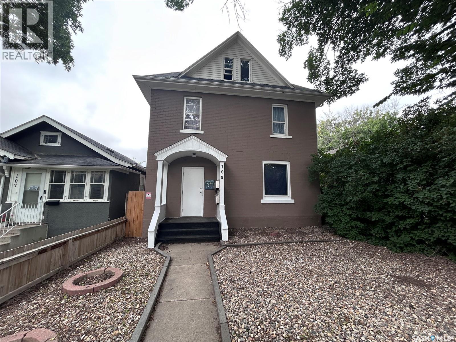 109 28th STREET W, Saskatoon, Saskatchewan