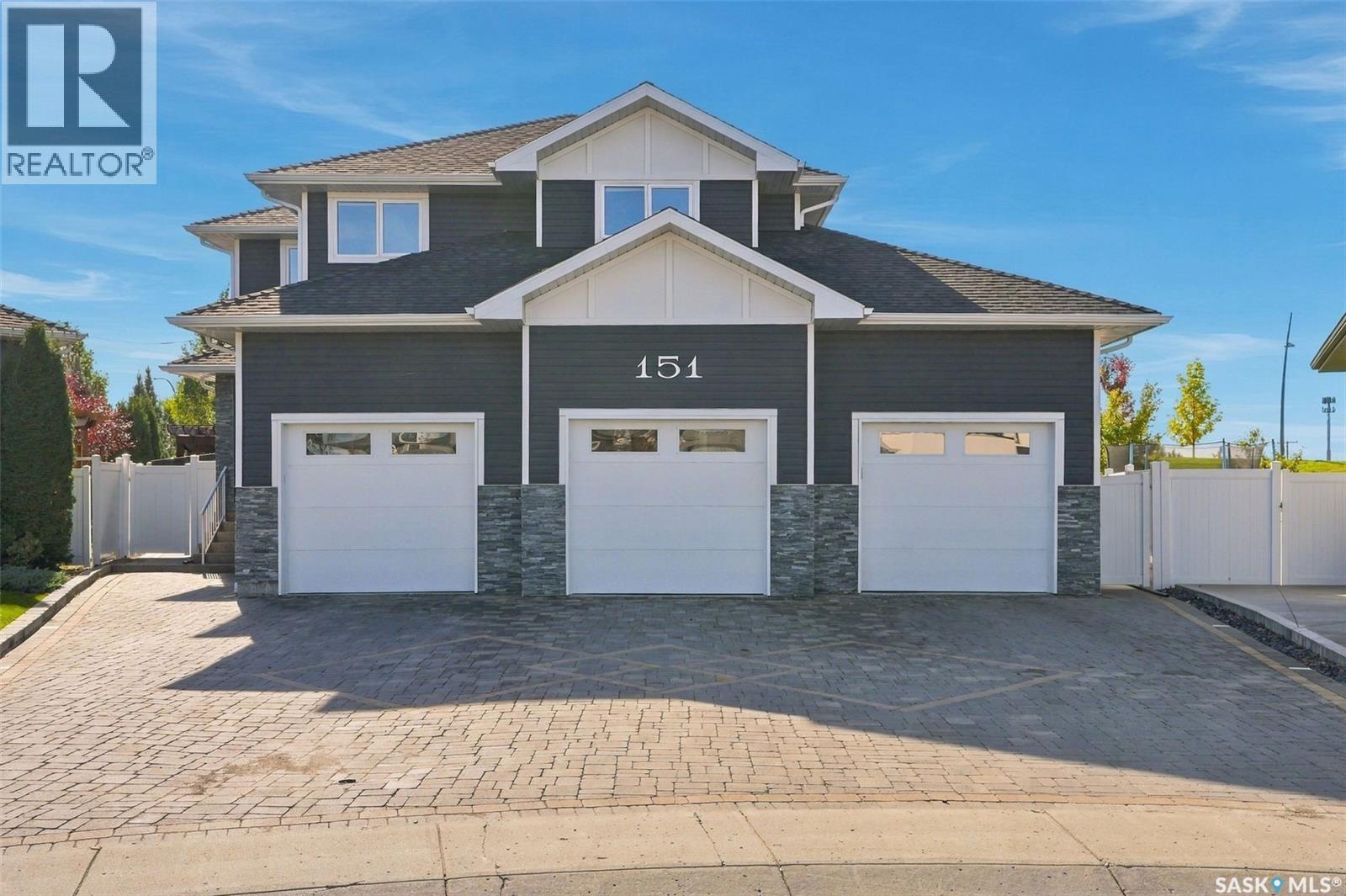 151 GLACIAL SHORES COURT, Saskatoon, Saskatchewan