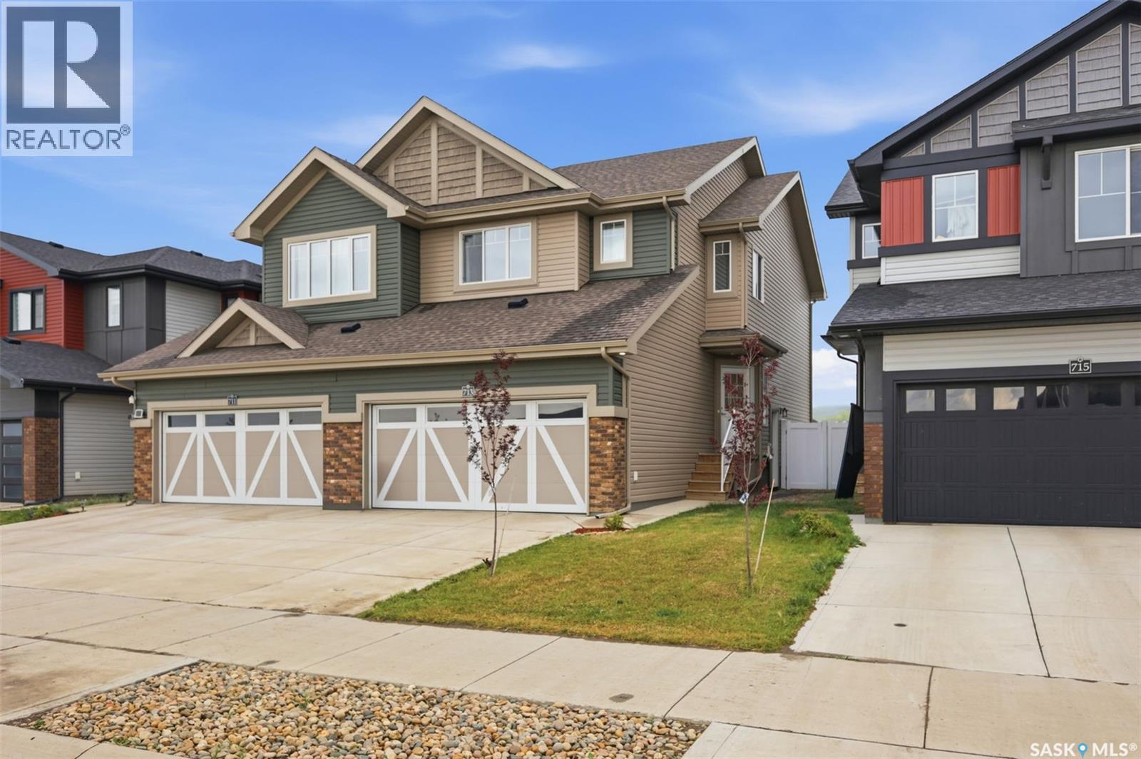 713 Brighton BOULEVARD, Saskatoon, Saskatchewan