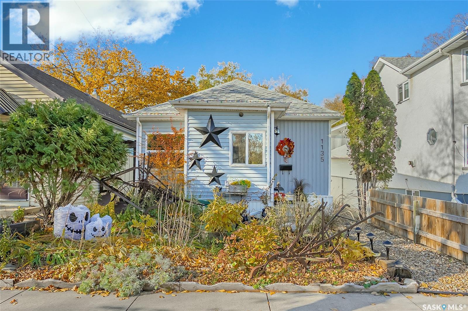 1135 K AVENUE S, Saskatoon, Saskatchewan