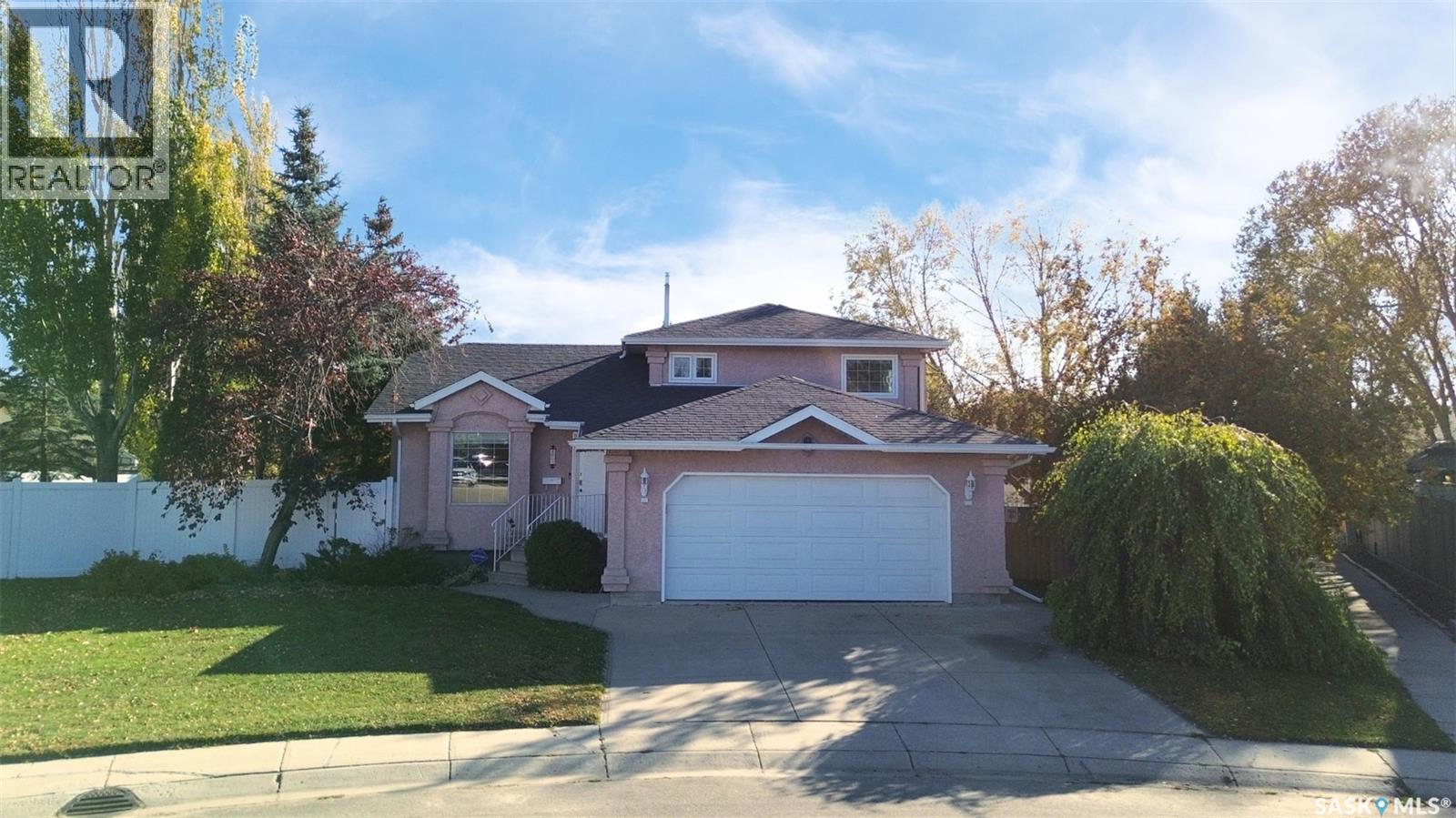 803 Swan CRESCENT, Saskatoon, Saskatchewan