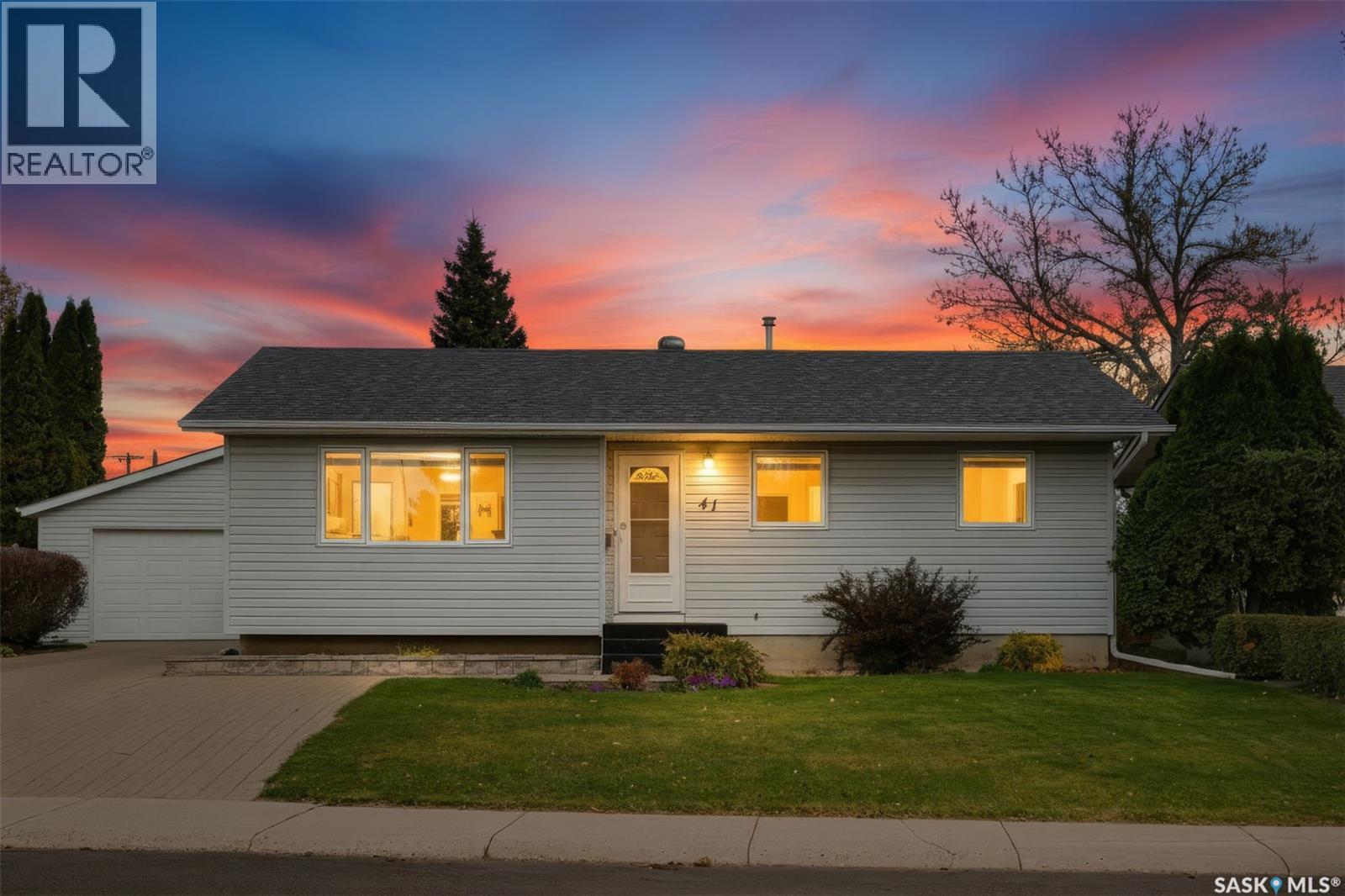 41 Arnason CRESCENT, Saskatoon, Saskatchewan